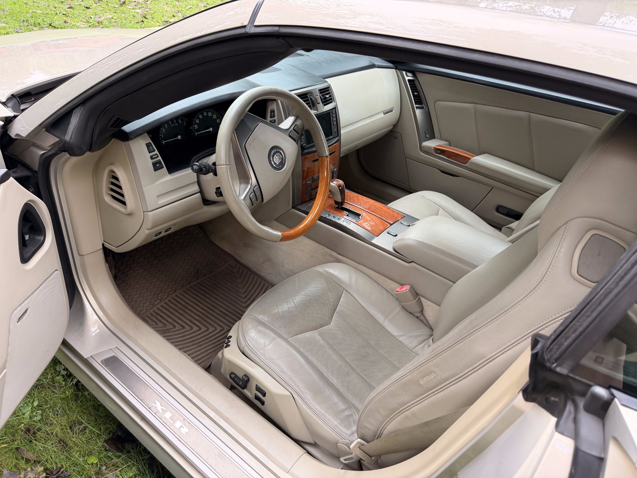 2006 Cadillac XLR — Driver Interior